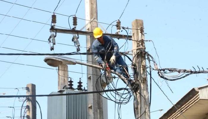 بررسی ۱۰ دلیل رایج سوختن ترانسفورماتور